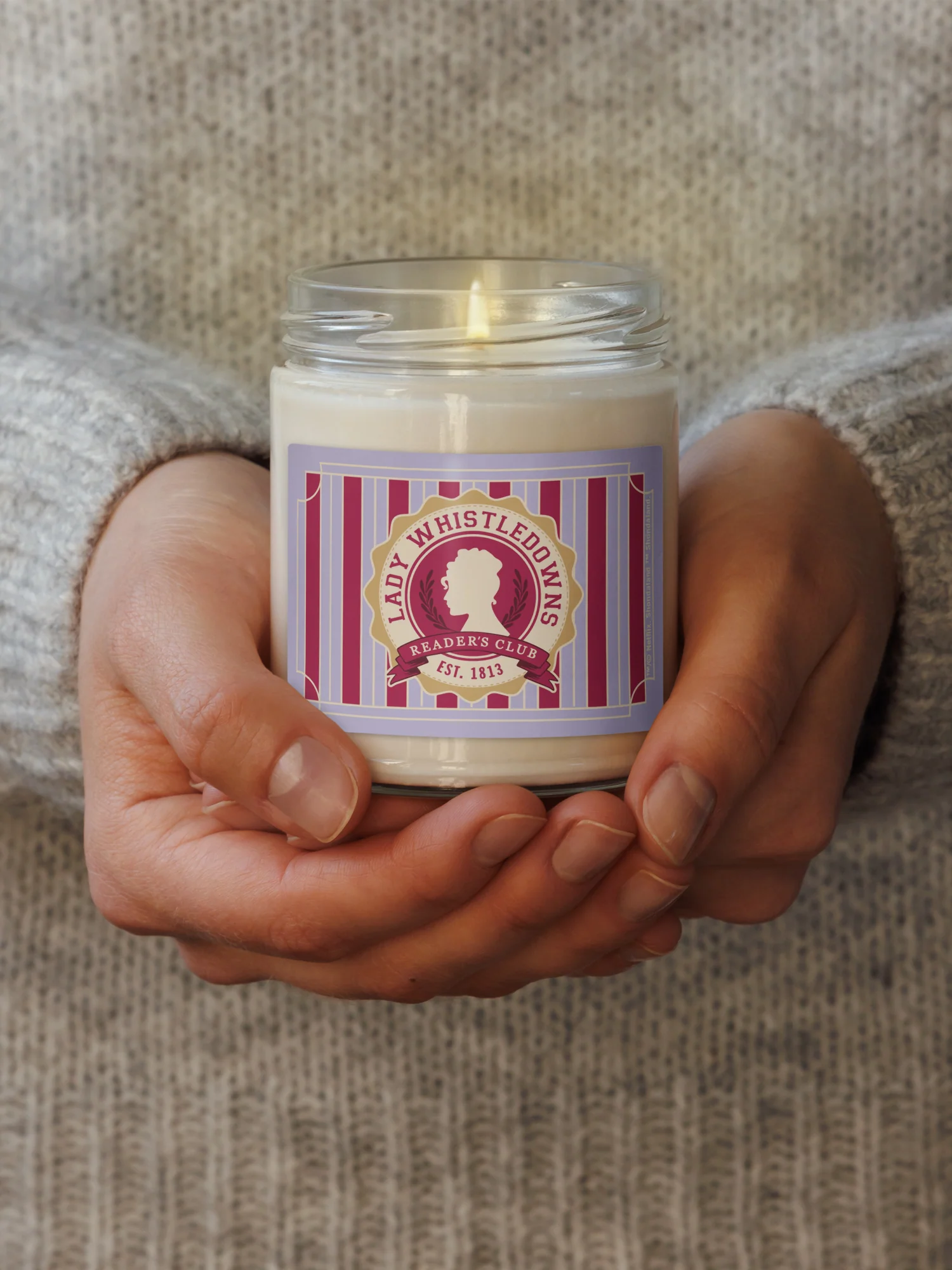 Bridgerton Scented Candle Lady Whistledown - Image 3