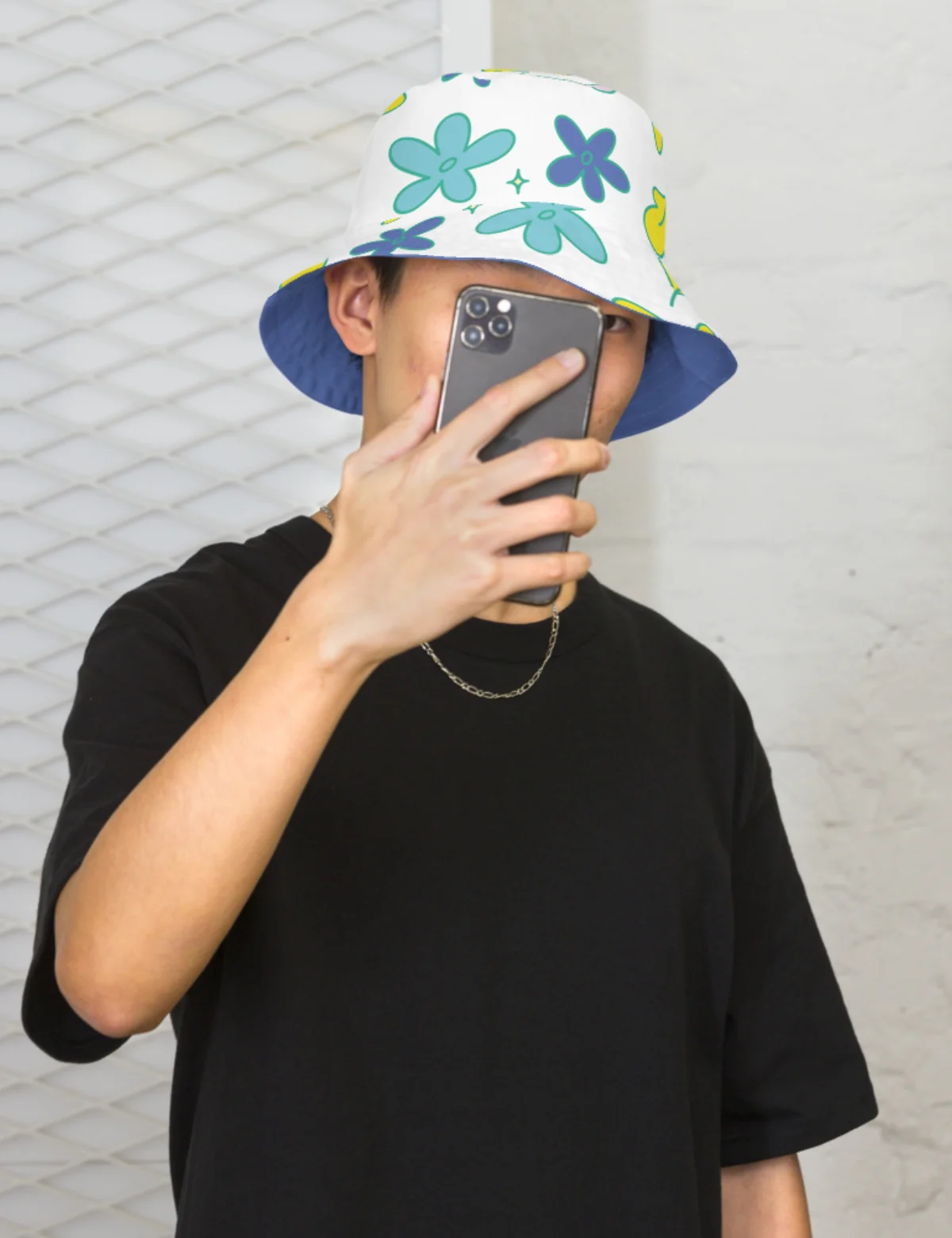 Heartstopper Reversible Bucket Hat - Image 7