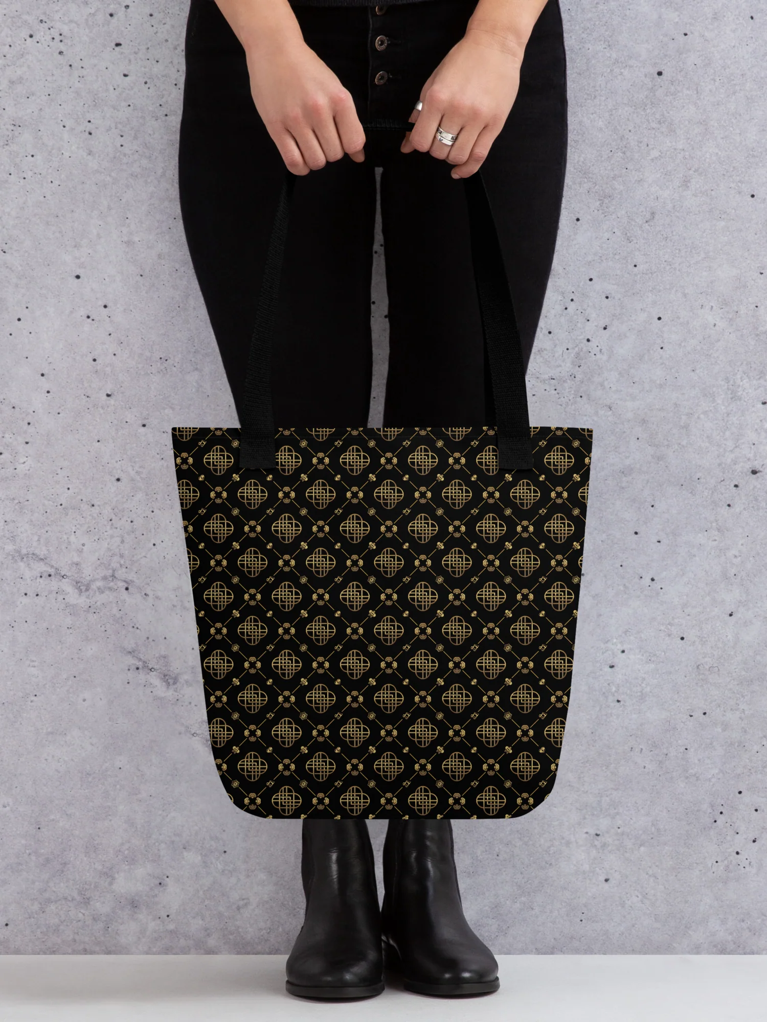 KPop Demon Hunters Tote Bag HUNTR/X Logo Golden - Image 2